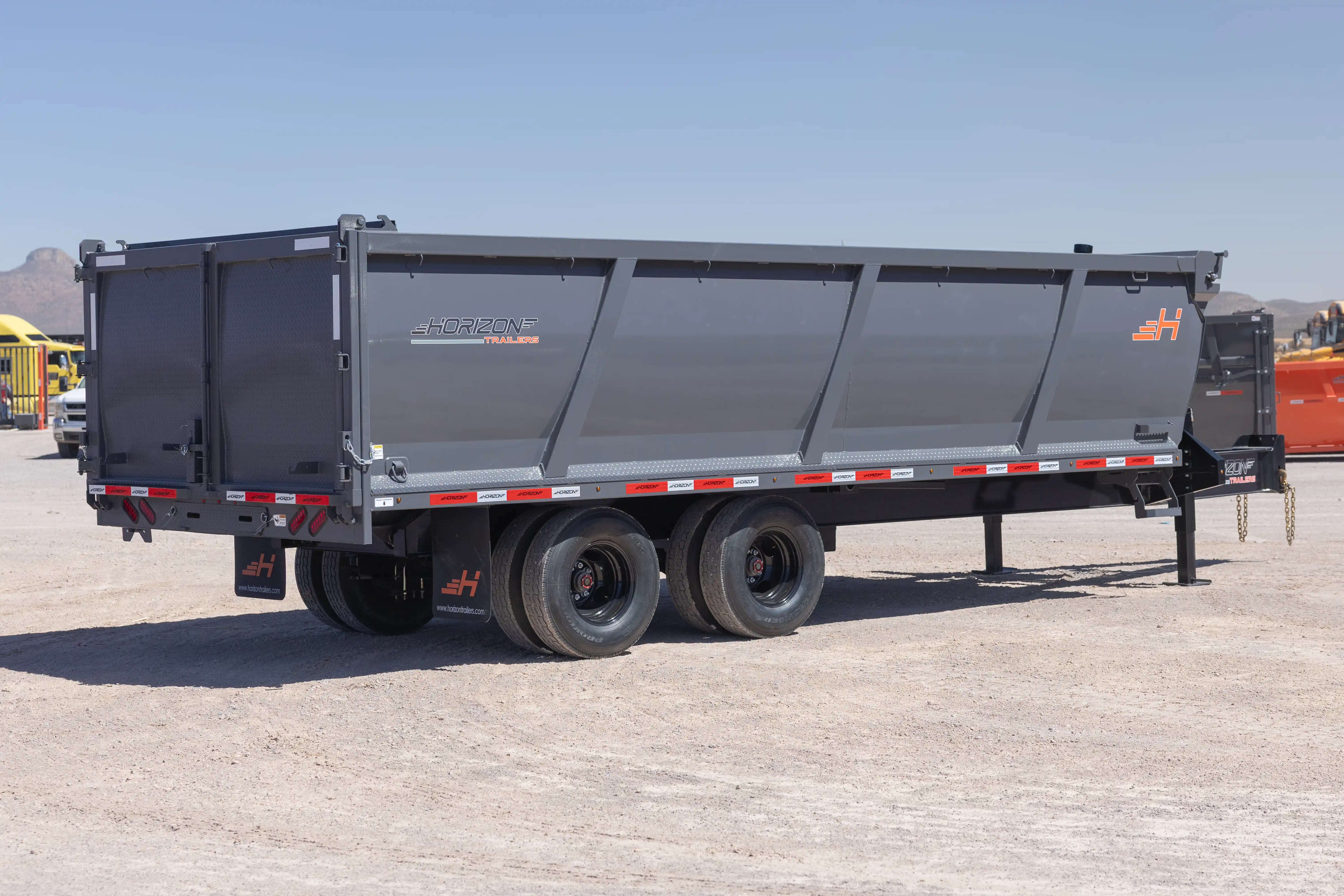 horizon trailers img